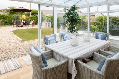 Chelford Conservatory and Dining area - Rhosneigr