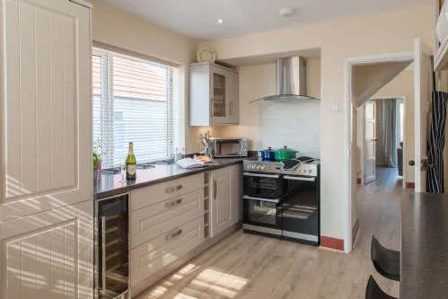 Pen Y Bryn - Kitchen 