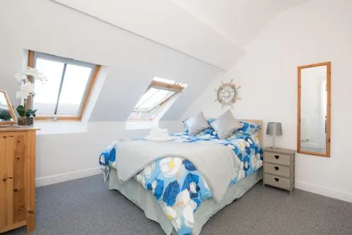 Ty Rhiannon Bed - Aberffraw