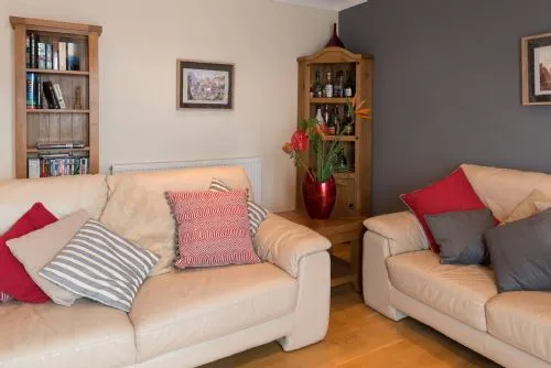 Tides Reach Living Room Sofas - Rhosneigr 