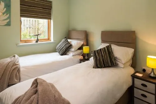 The View Twin Bedroom - Rhosneigr 