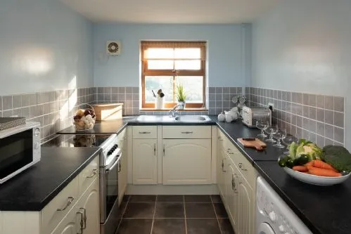 Y Stabl - Kitchen 