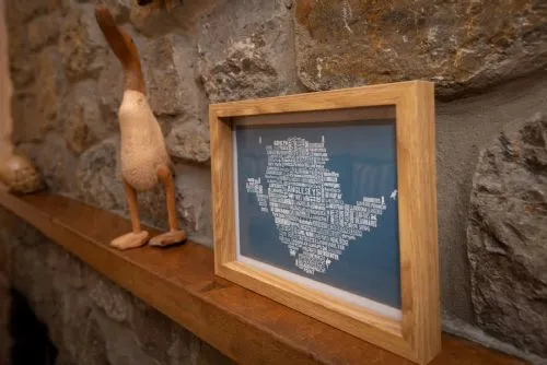Marimar - anglesey frame