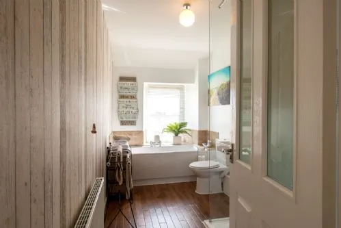 Lan Y Mor - family bathroom