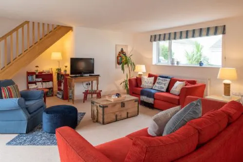 Lagwn Glas Living room