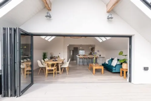 Llys Y Celeste open plan dining area