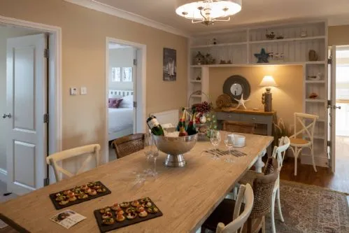 Sand Dollar - Dining table