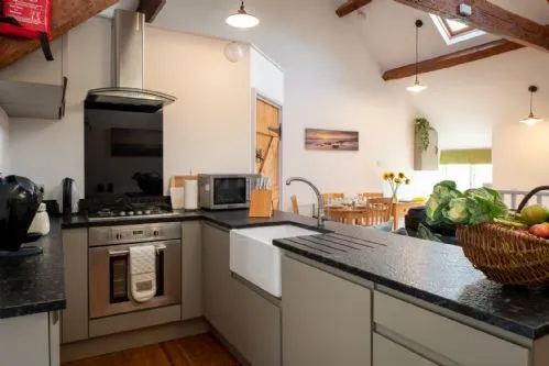 Bryn Lon Bach Kitchen