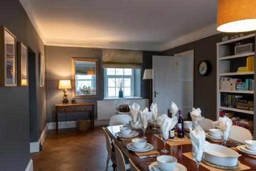 Ty Fferam Bailey Dining Room and Table