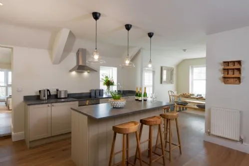 The Nest at The White Eagle - kitchen and kitchen island