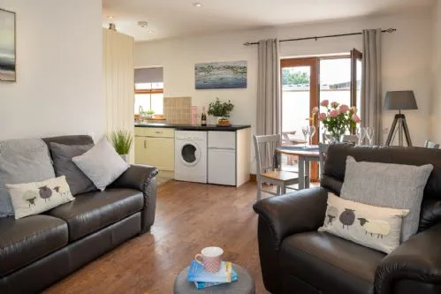 Y Bwthyn Living Room Kitchen