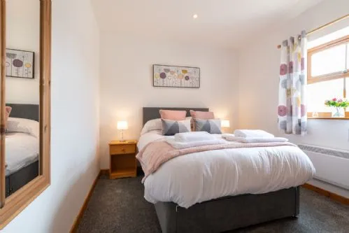 Y Bwthyn Double Bed