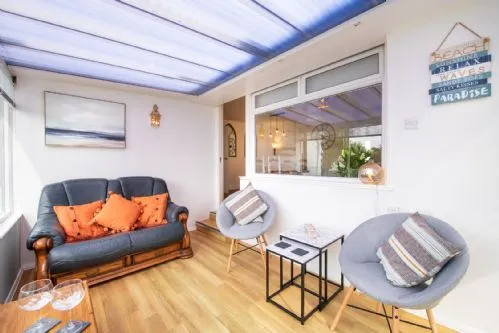 Faraway sun room