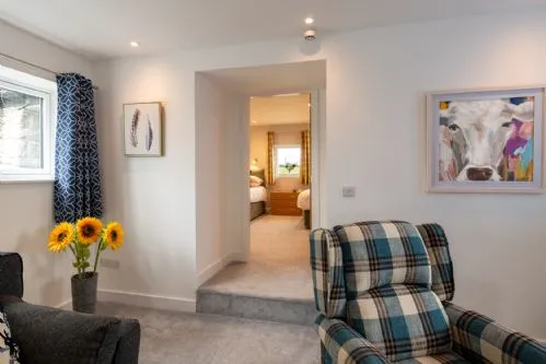 Hen Golchdy hall to twin room