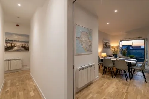 Sea Breeze - Hallway