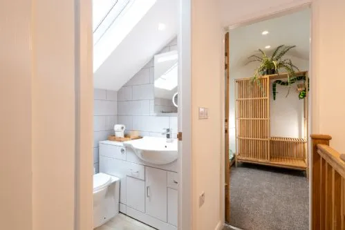 Kiloran - family bathroom