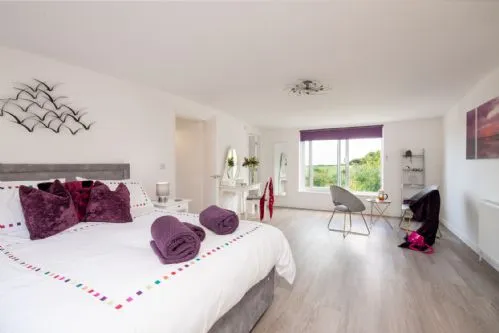 Sandaig - Large double bedroom
