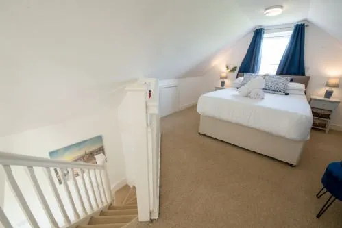 Bwthyn Dwynwen Upstairs bedroom