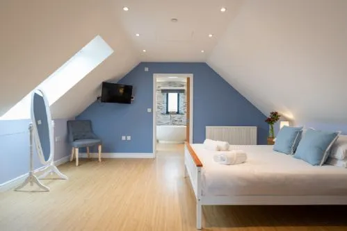 Ty Rhos Newydd Bedroom 2