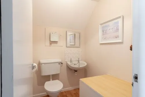 Ty Heulwen Bathroom