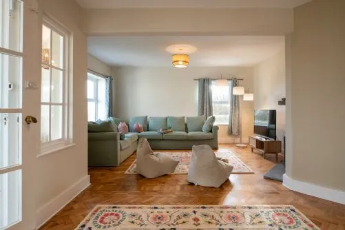 Twn Pwll Living Room