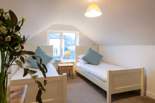 Ty Tywod Twin Bed