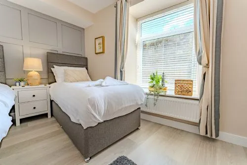 No. 66 - Twin Bedroom Beaumaris