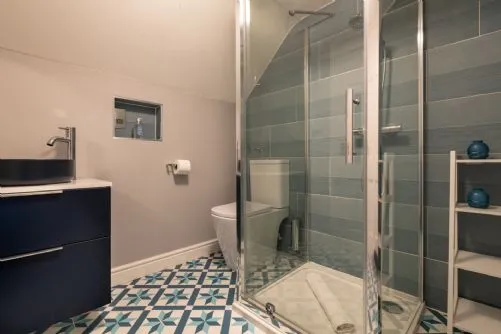 Bwthyn Branwen en-suite upstairs