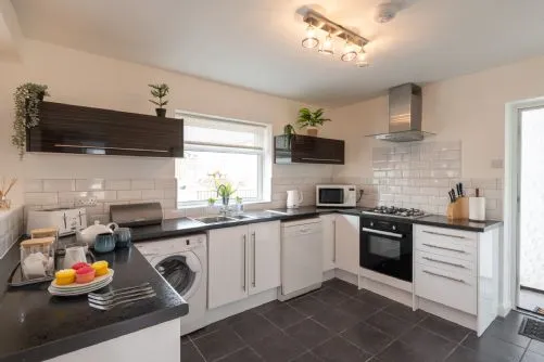 Cae Cloc kitchen