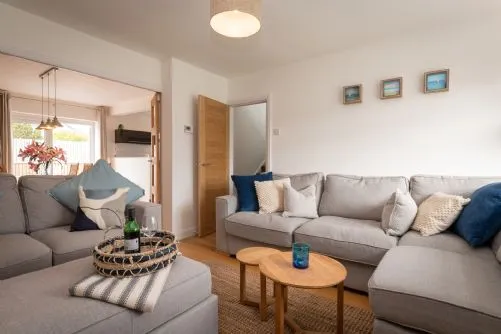 Cae Cloc living room