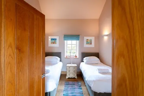 No. 9 The Dairy twin room