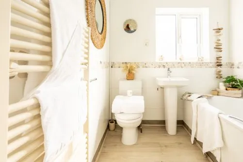 Hafan Family Bathroom