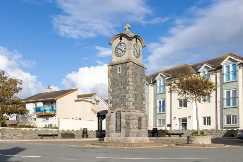 Hafan Rhosneigr Clock Tower