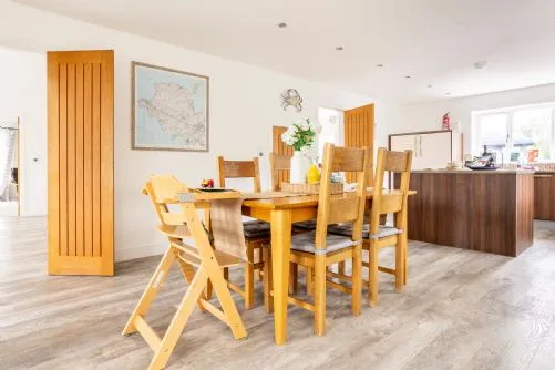 Ty Traeth Kitchen Table