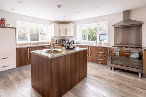 Ty Traeth Kitchen