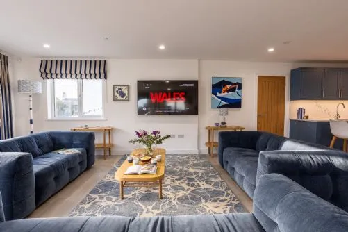 The Old Pottery Lounge Living 