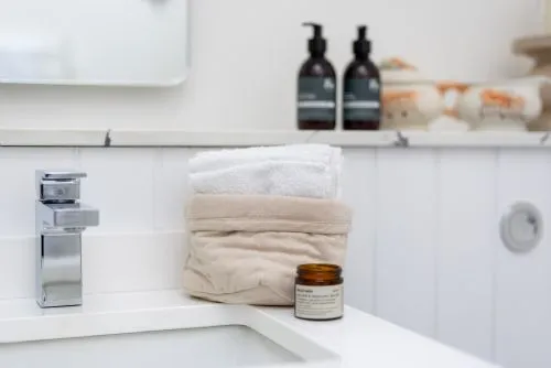 The Old Pottery Lifestyle Bathroom 