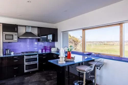 Minstrel Lodge Kitchen - Rhosneigr 