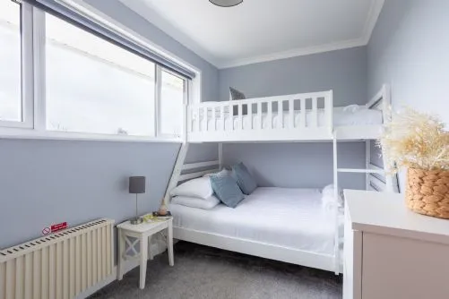 Tamarisk triple bedroom
