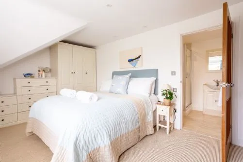 Gardd Nain - King Bed with ensuite