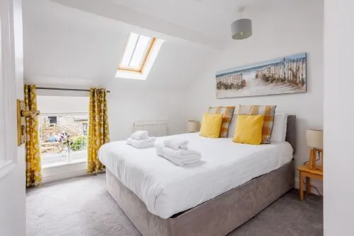 Ty Mabon - Double Bedroom
