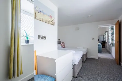 Ty Cwyfan Twin into lounge