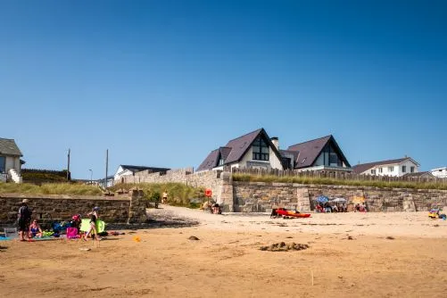 Surf's Edge - Broad Beach, Rhosneigr