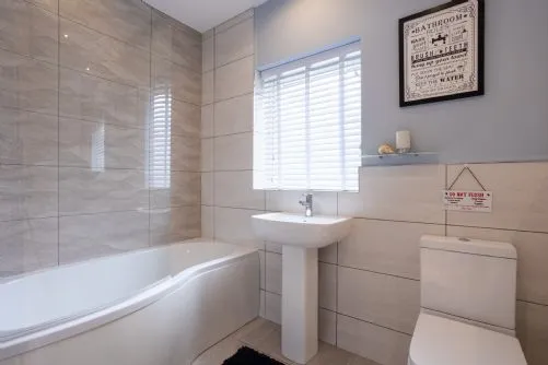 Monfa Bath