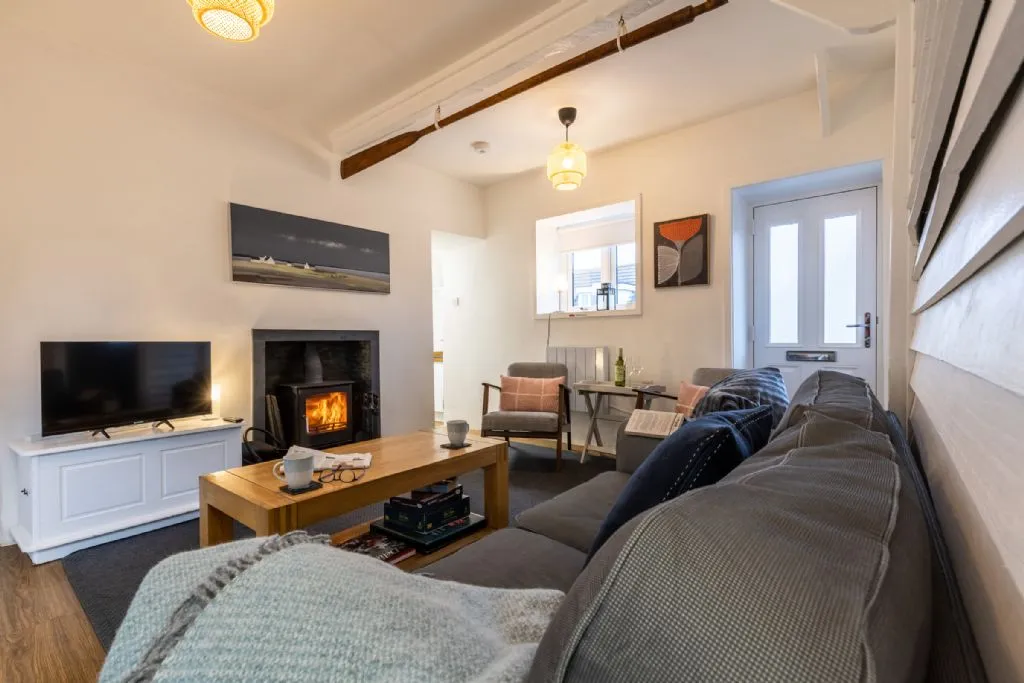 Ty Capel Bach - Snug Living Room 