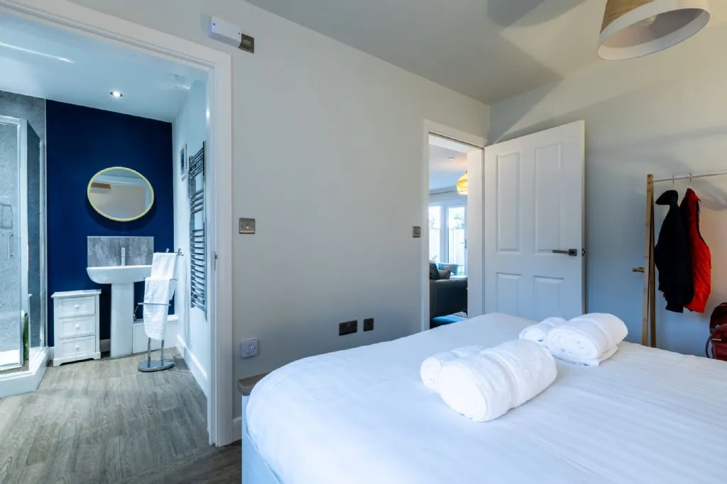 Ty Wawr - Downstairs Ensuite