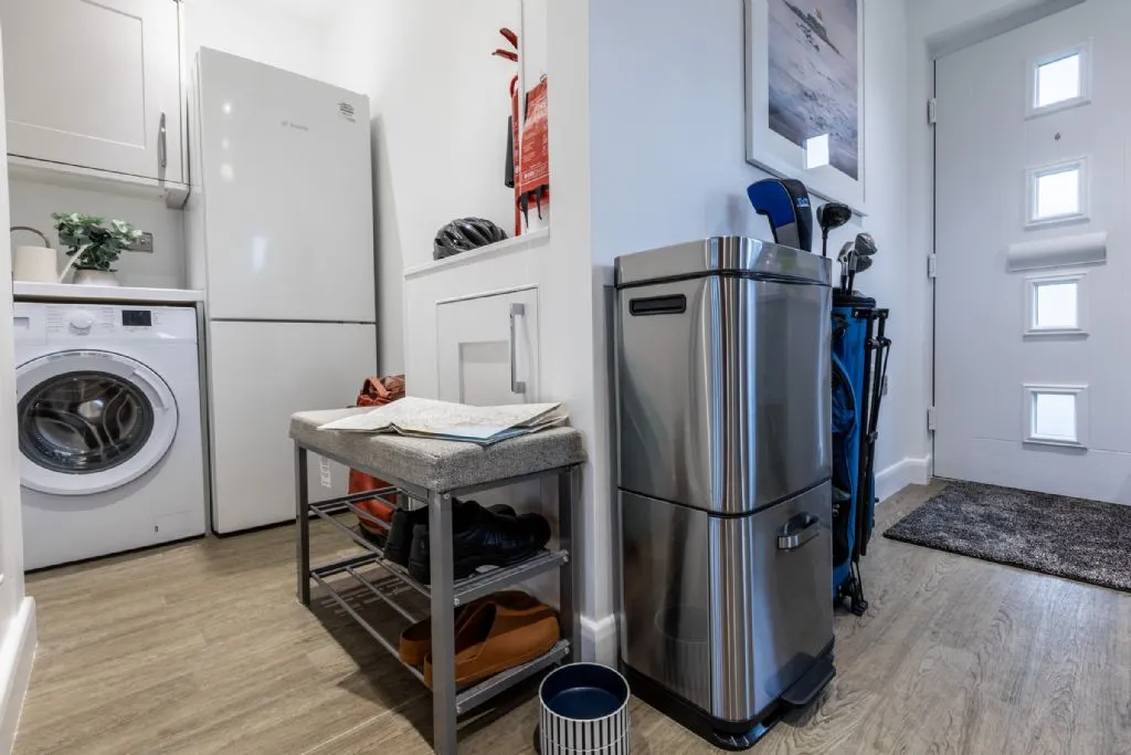 Ty Wawr - Utility off Kitchen