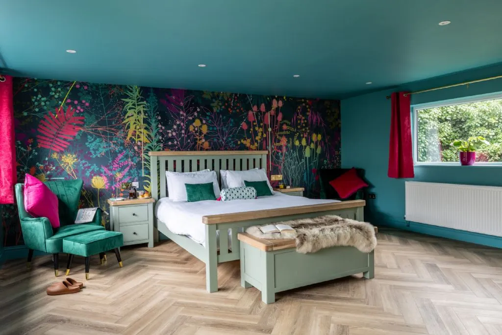 Coed Y Llan Super King Room Annex